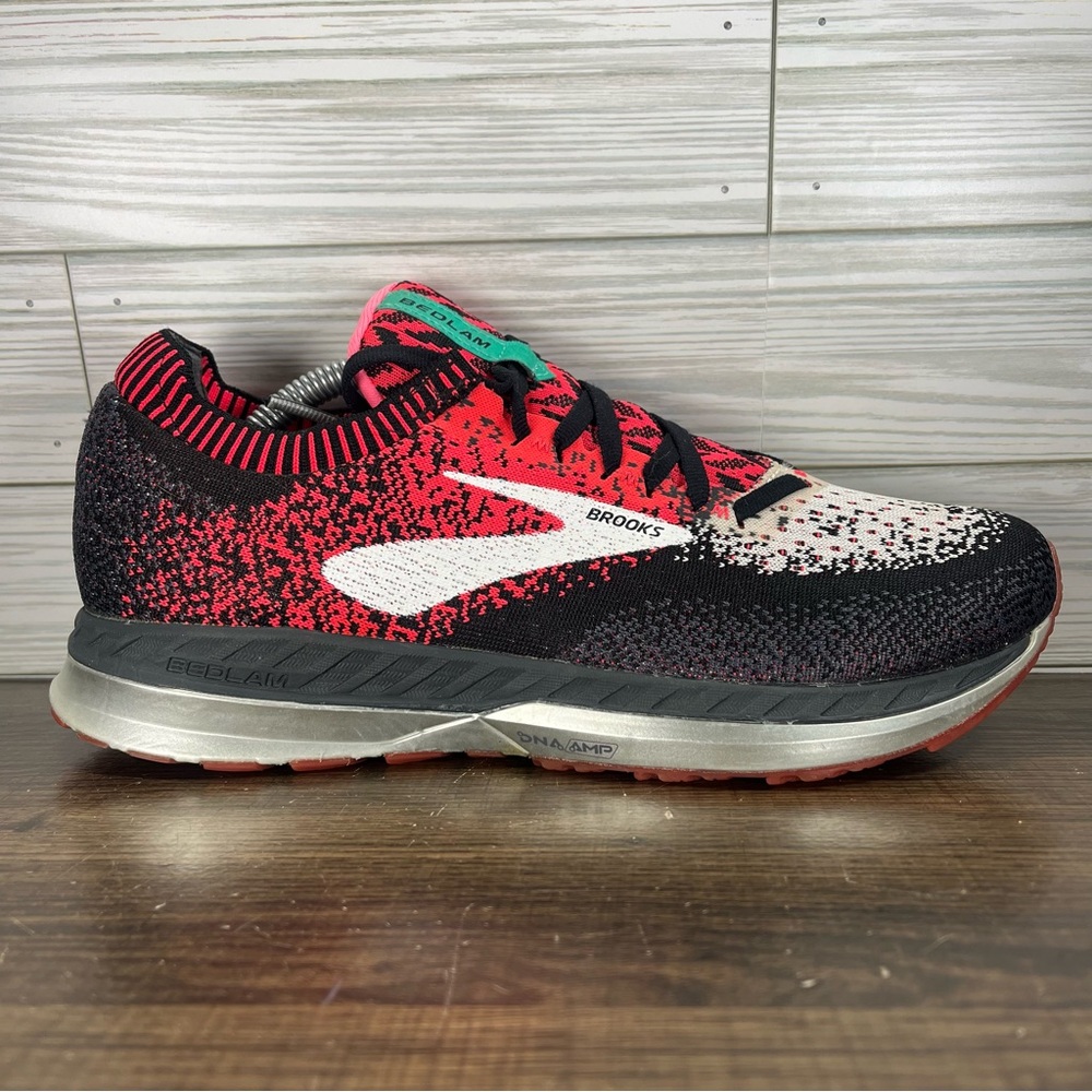 Brooks Women's Shoes - Black, Red, White